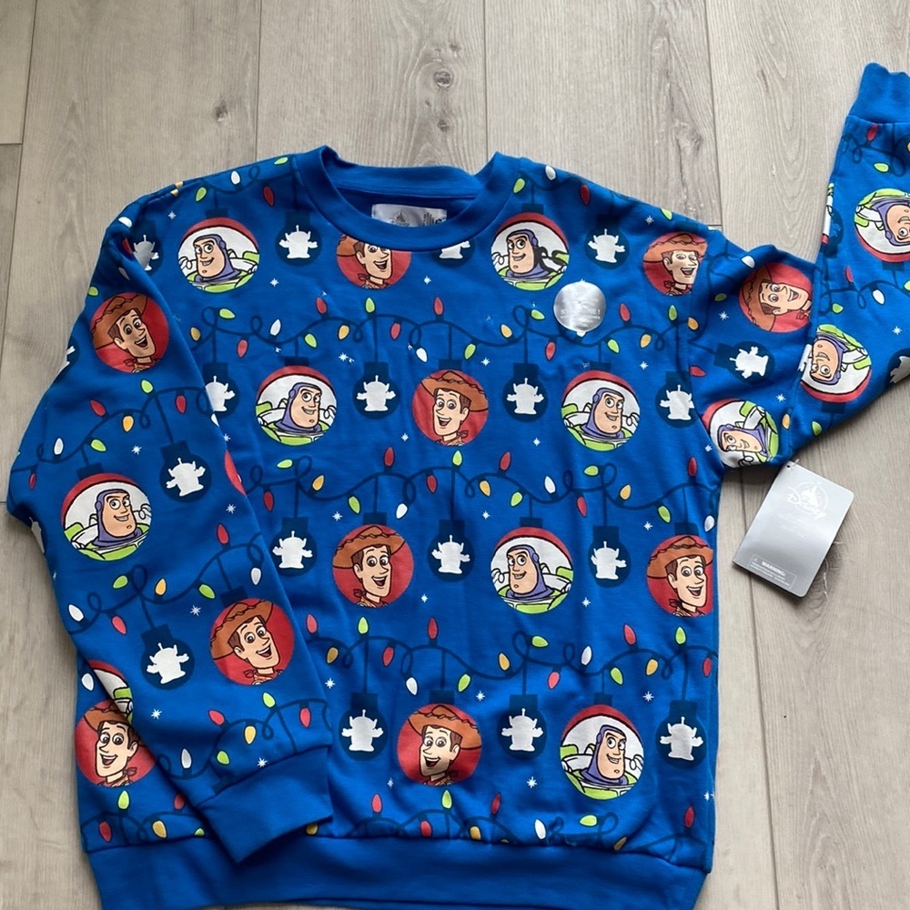 🆕 Disney Pixar Toy Story Christmas Sweater (lights up)